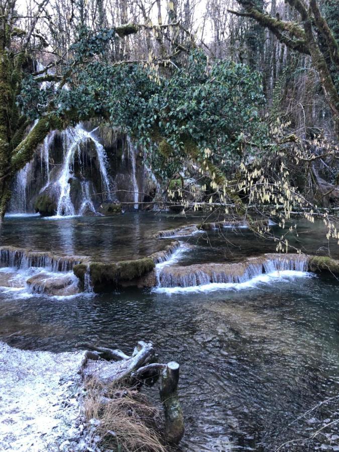 Gite De La Cascade Les Planches-pres-Arbois المظهر الخارجي الصورة